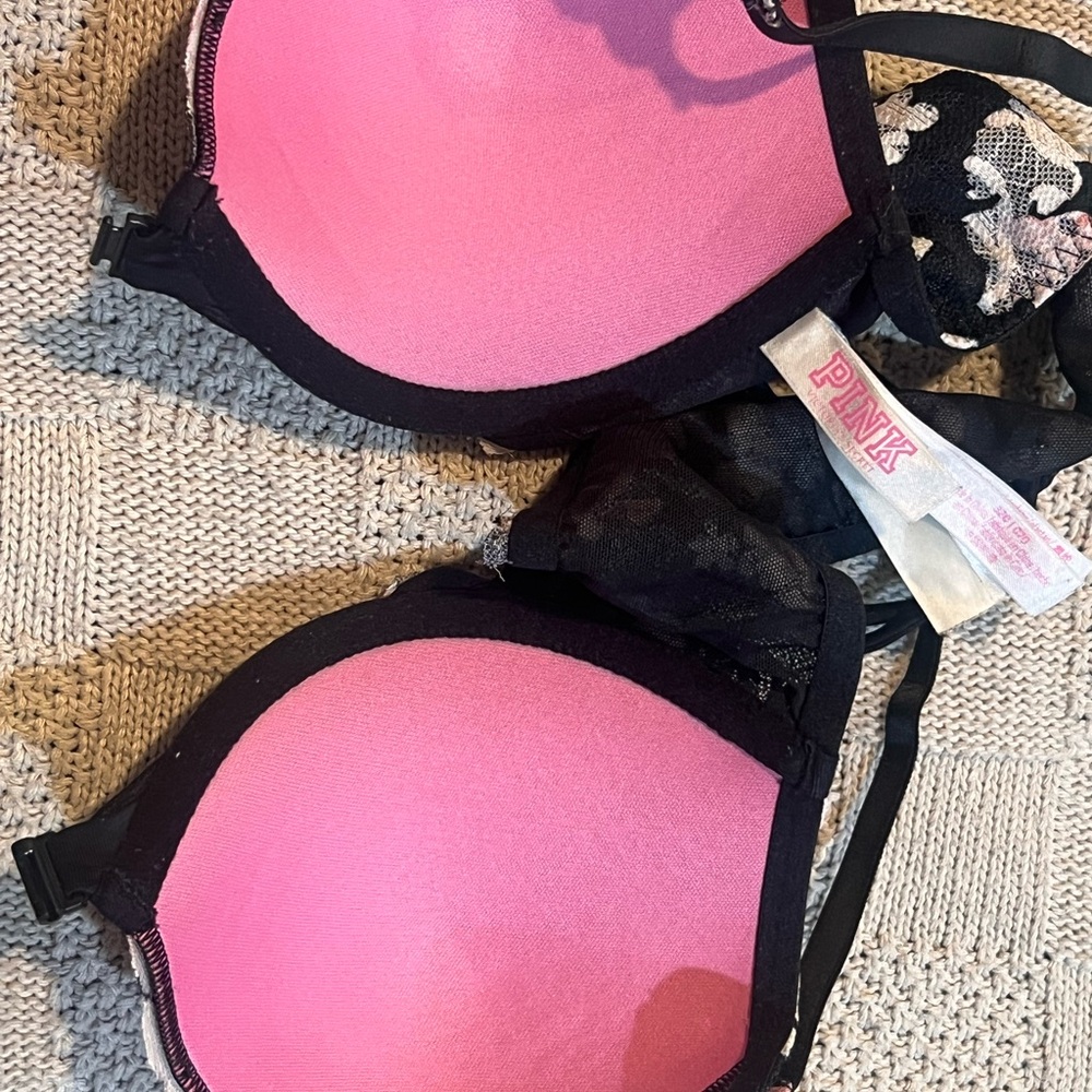 PINK Victoria's Secret Black Floral Lace Strappy Push-Up Bra - Picture 7 of 8